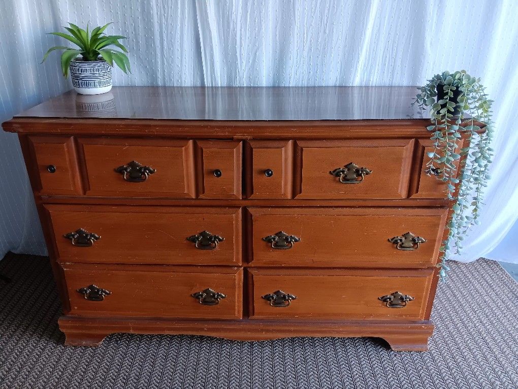 Dresser For Sale