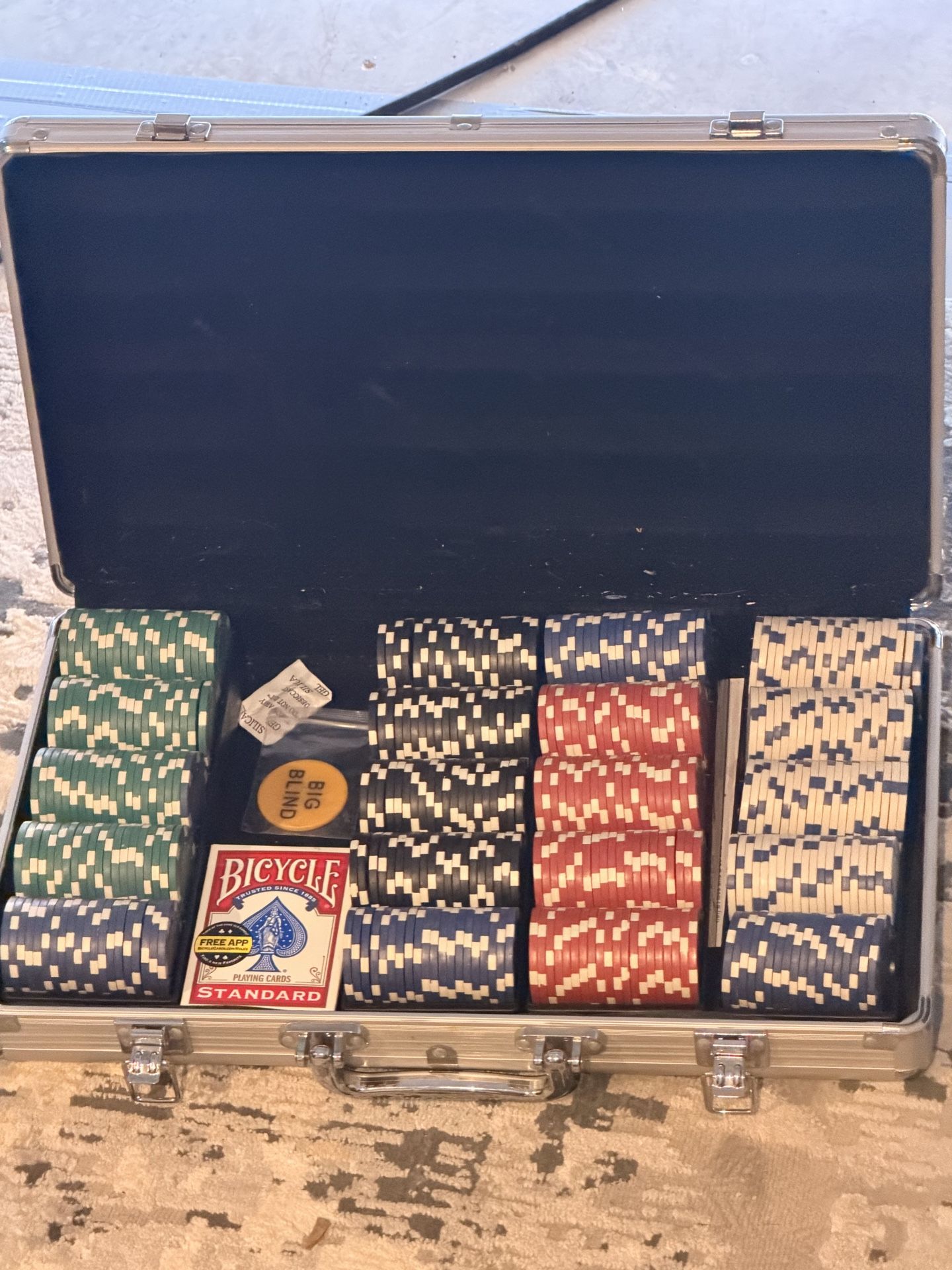 Poker Chip Set W/ Case