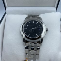 Men’s Gucci Watch With Box And Papers 