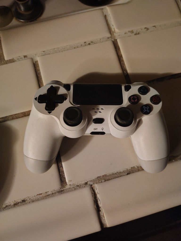 PS4 Wireless Controllers