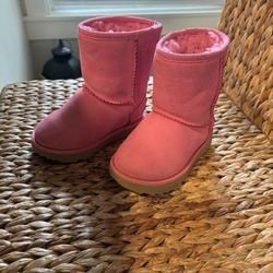 Pink uggs 7c