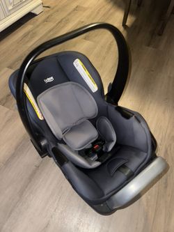 Willow® S Infant Car Seat with Alpine® Base