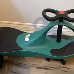 Wiggle Car Ride On Toy - No Batteries, Gears or Pedals - Twist, Swivel