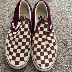 Women’s Checkered Vans Maroon Size 6