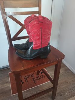 Women's Leather Ariat Boots size 9.5