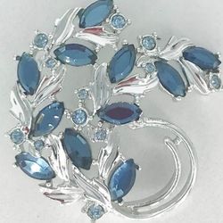1950s Sarah Coventry Large Blue Champagne Brooch