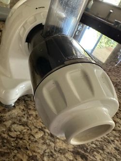 Omega juicer