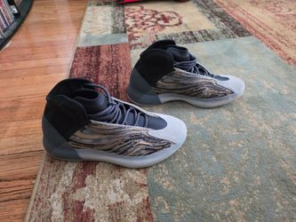 Adidas Yeezy QNTM High-Top Sneakers size 11