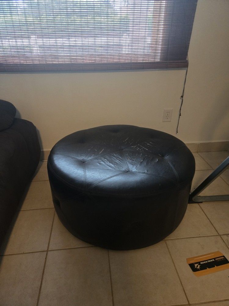 Round Ottoman