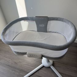 Halo 360 Swivel Bassinet