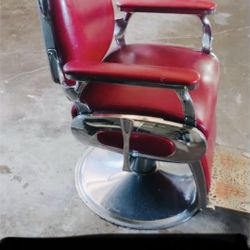 Red Barber Chair $400 (1 only) Location: Arlington  Se Habla Español