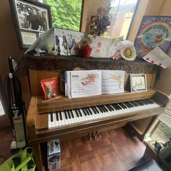 Free Everett Piano (in tune)