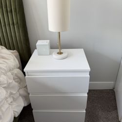 Two Nightstands with 3 Drawers