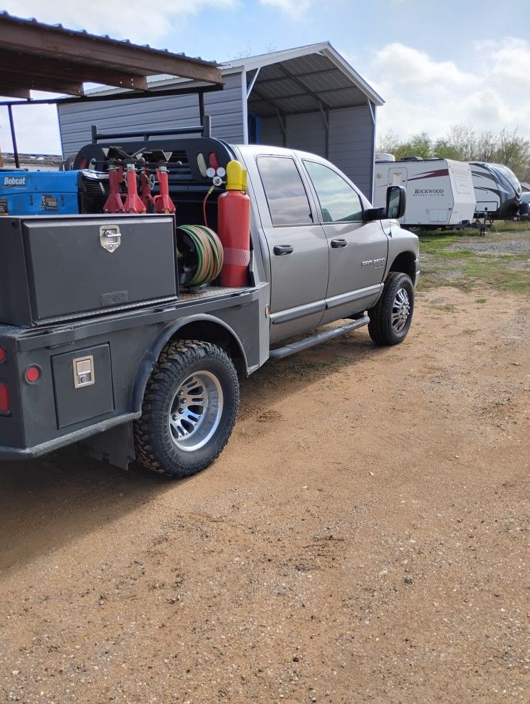 Se Vende 2005 Dodge Ram 2500  Diesel Troca Solamente