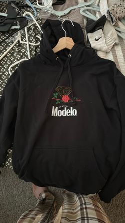 Diamond Supply / Modelo