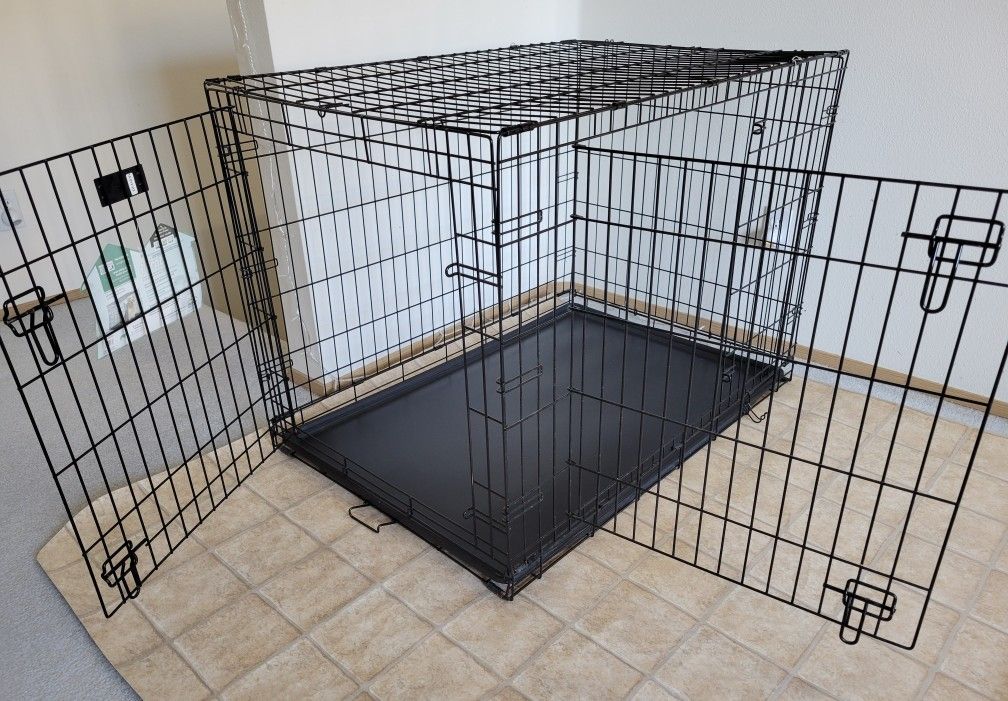 Large Dog Kennel / Crate