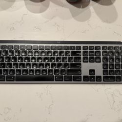 Logitech MX Keys for Mac