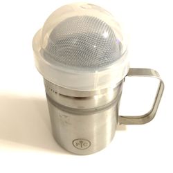 PAMPERED CHEF SHAKER