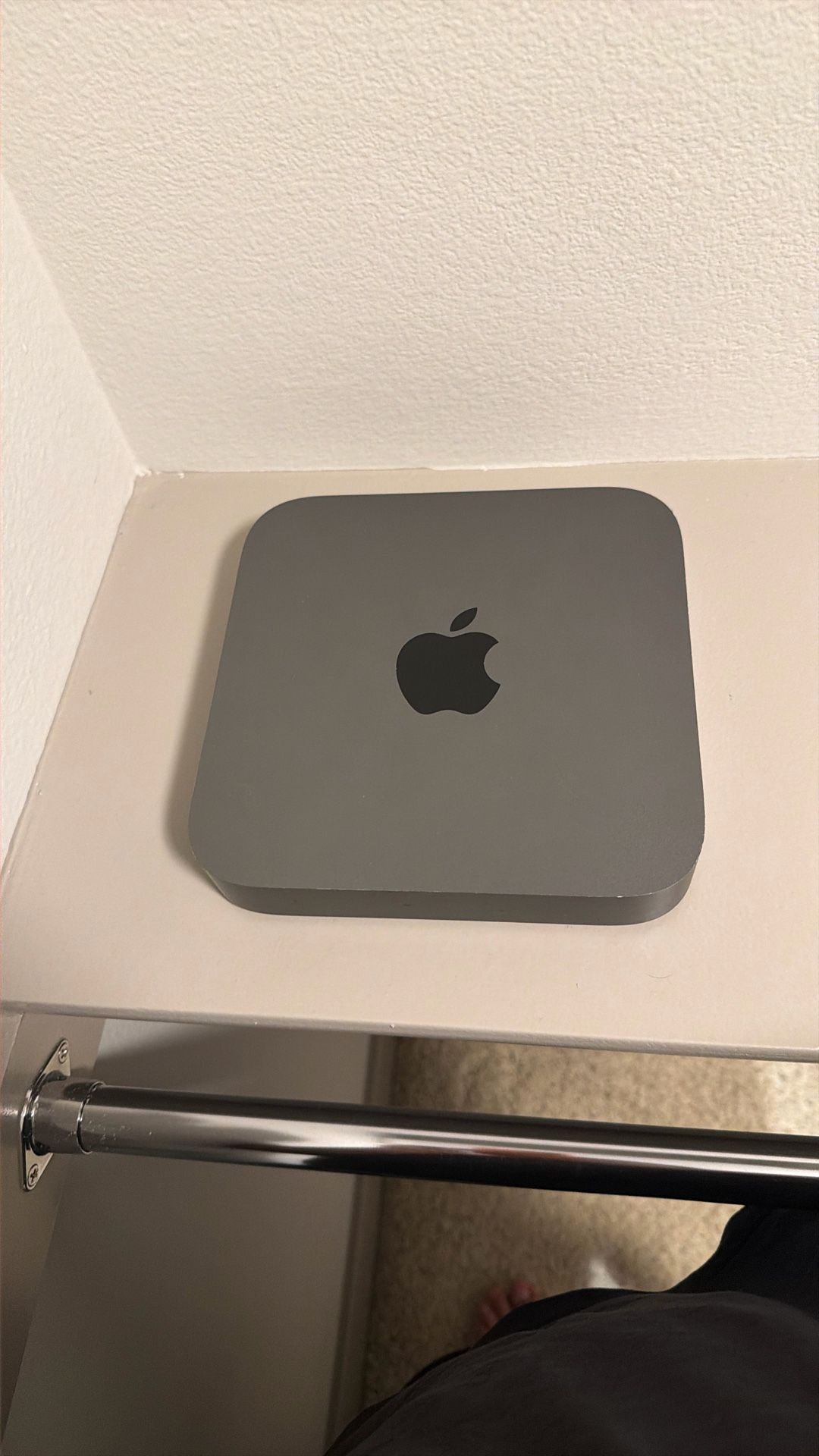 Mac mini+ Magic Mouse And keyboard