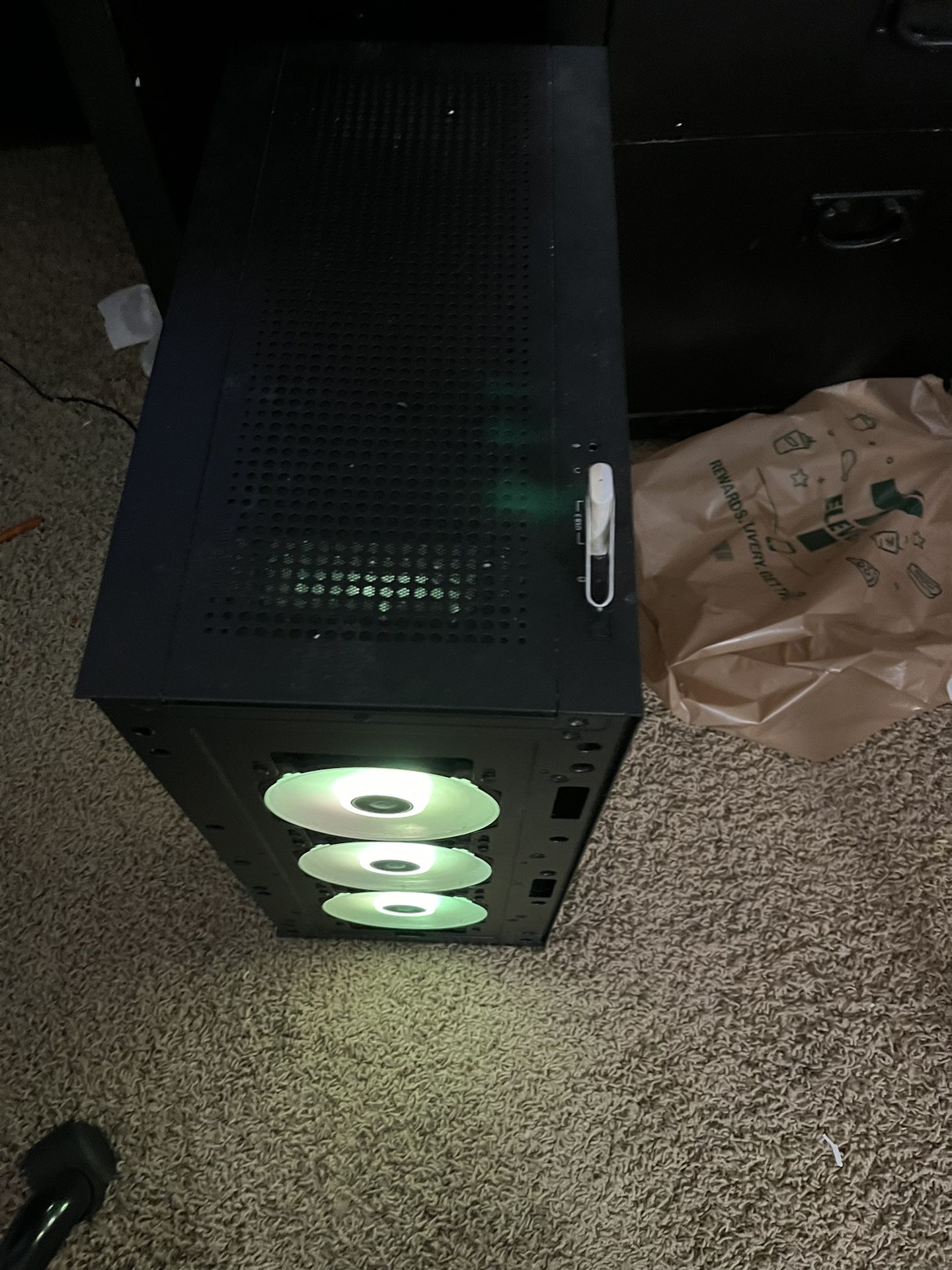 Gaming Computer 64 Gb of Ram With Monitor 