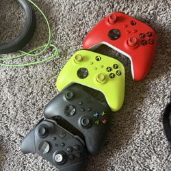 Xbox Controllers 