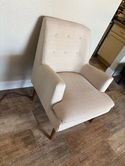 Accent chair