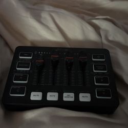 FIFINE GAMING AUDO MIXER / SOUNDBOARD