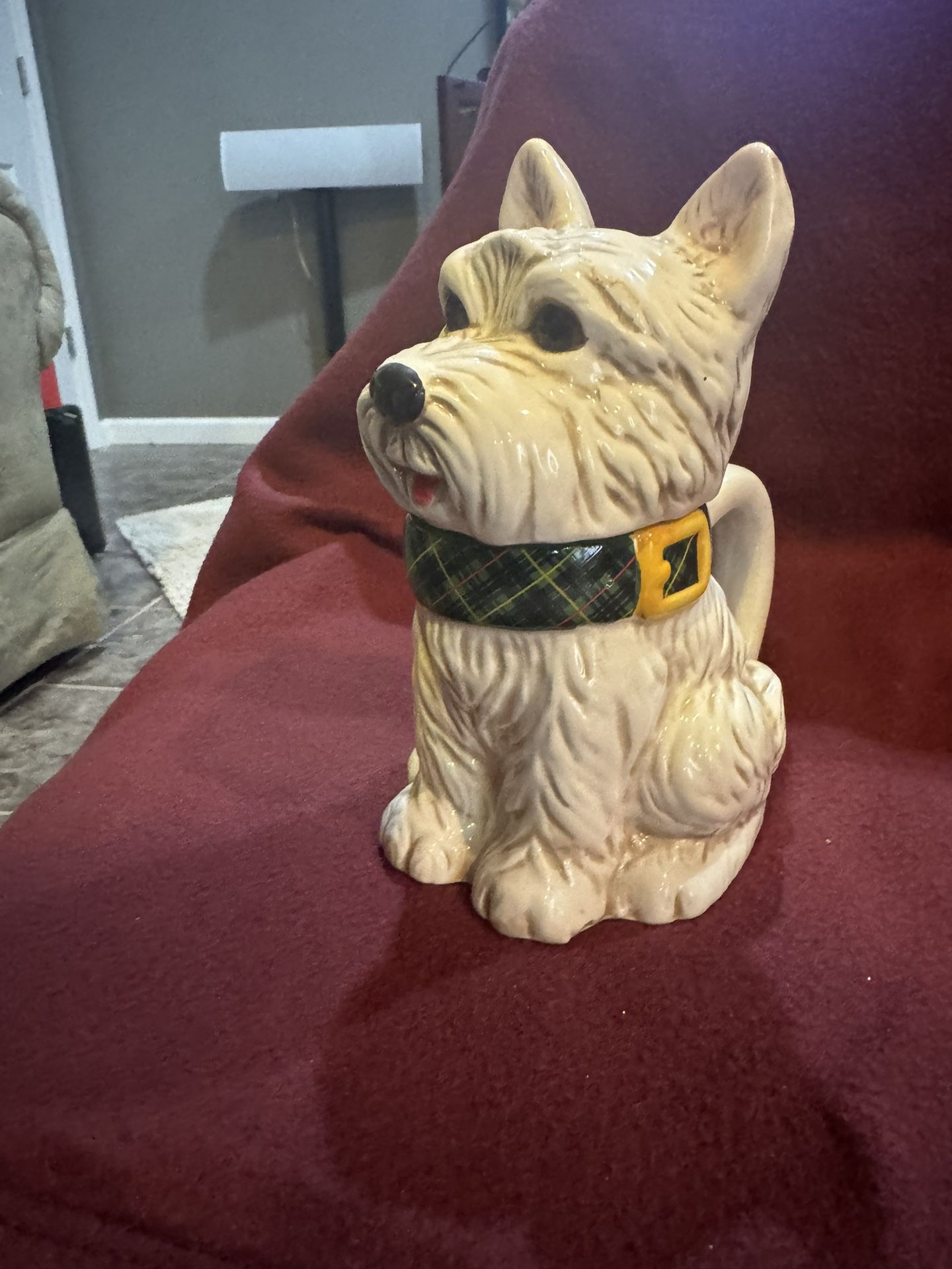 3D black Scottie dog mug by Jeffrey Banks for David's Cookies