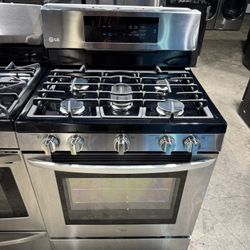 LG Stainless steel 5 burner range stove. 