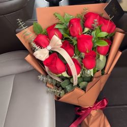 Ramos De Rosa’s / Arreglos Florales 