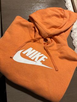 Cropped Nike sweater