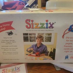 Sizzix Craft Machine and 4 Dies NEW 