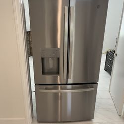 GE Refrigerator