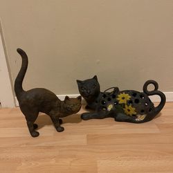 Vintage Cast Iron Cats- Set Of 2