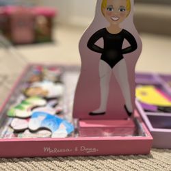 Magnetic Dolls Puzzle. Melissa and Doug.