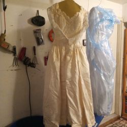 Off-white Beautifully Made New Wedding Dress Made In Italy
