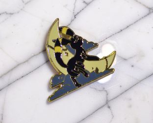 Umbreon Celestial Moon Enamel Pin | Eeveelution Collector Brooch