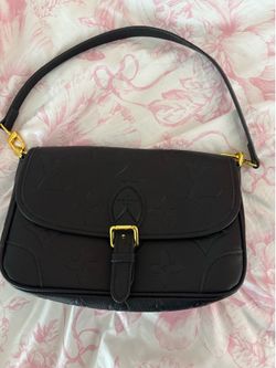 Black Shoulder Bag