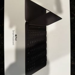 Apple iPad 7th/8th/9th Gen 10.2"/Pro 10.5"/Air 3rd Gen Smart Keyboard MX3L2LL/A