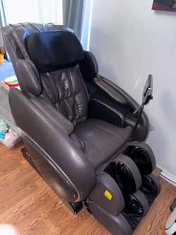Osaki Zero Gravity Full Body Massage Chair