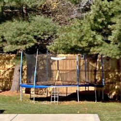 14ft Trampoline With Basketball Hoop 