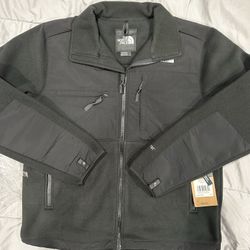 Brand New Men’s Black North Face Denali Winter Jacket large