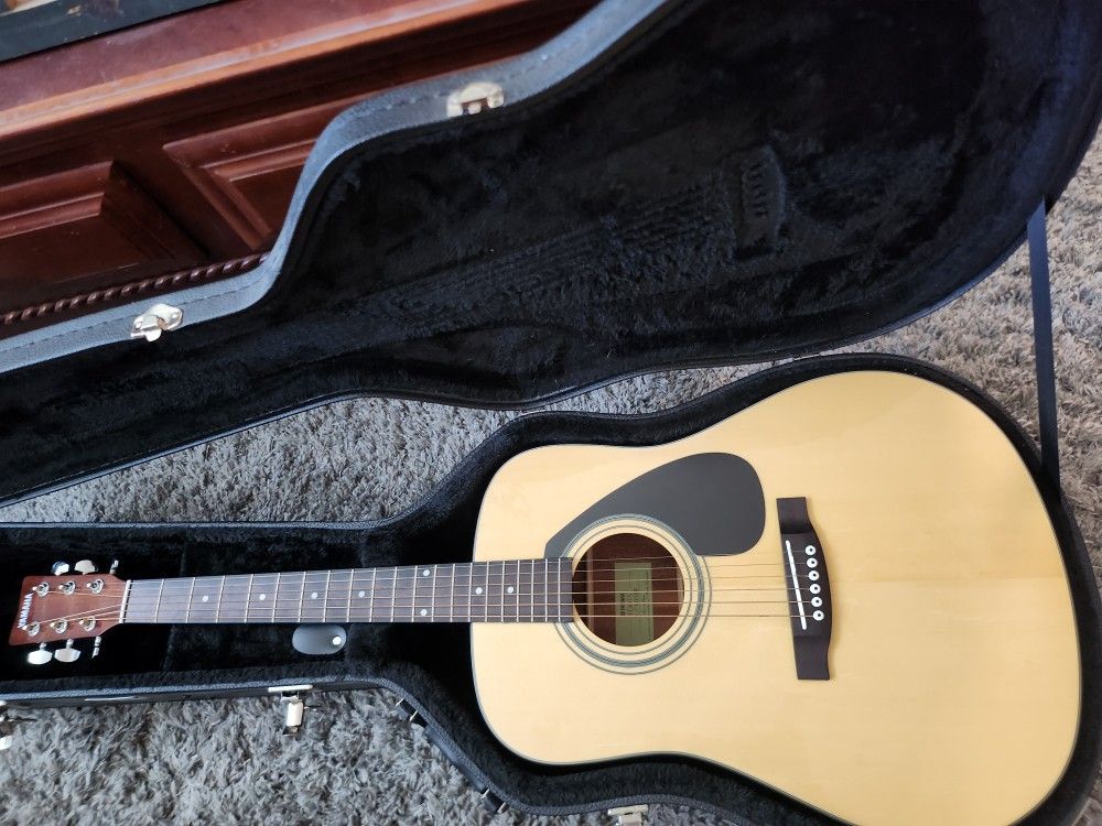 Yamaha FD01S Acoustic Guitar