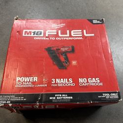 Milwaukee M18 FUEL 30 Degree Framing Nailer