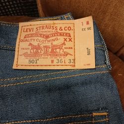 Levi's Brand NEW! Size 36