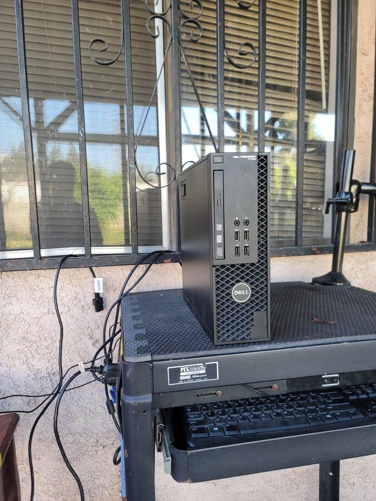 Dell PC: Intel Core i7, 1000GB, Windows11 V-24H2, 16GB RAM, MS-office.