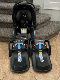 2 bases and car seat for sale cheap!
