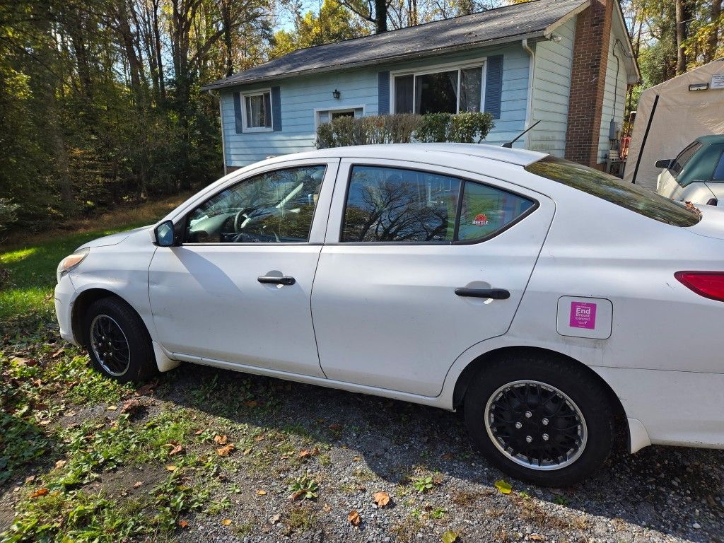 2016 Nissan Versa