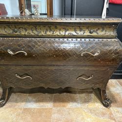 Set Of Three Vintage Bedroom Furniture Bombay Style Dresser And Pair Of Night Stands European Castle Style 