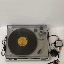 Turntable (technics SL-B2)
